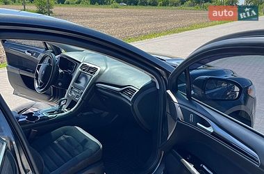 Седан Ford Fusion 2015 в Буську