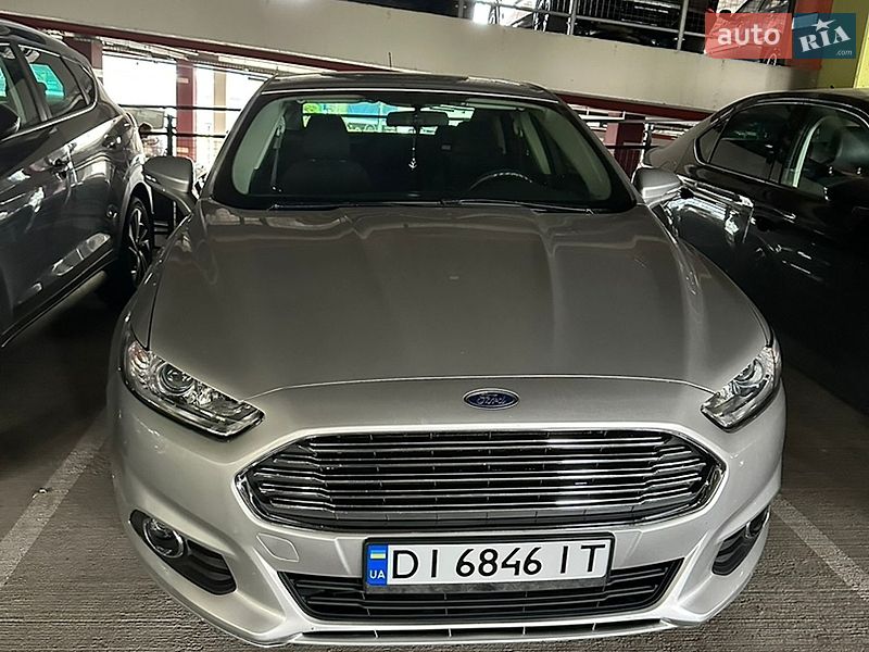 Седан Ford Fusion 2015 в Києві
