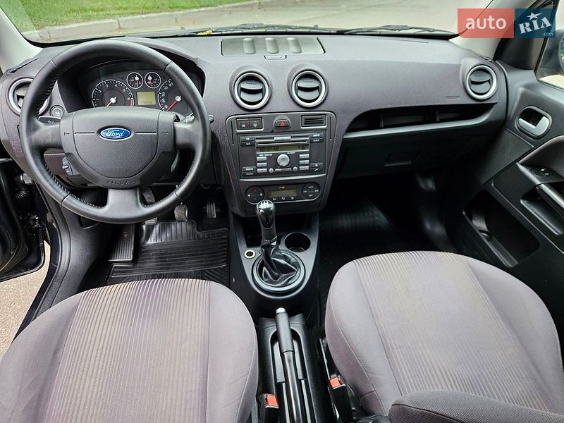 Хэтчбек Ford Fusion 2008 в Умани