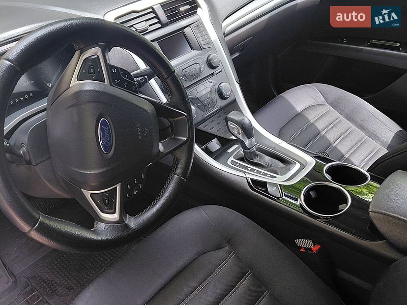 Седан Ford Fusion 2013 в Кривом Роге