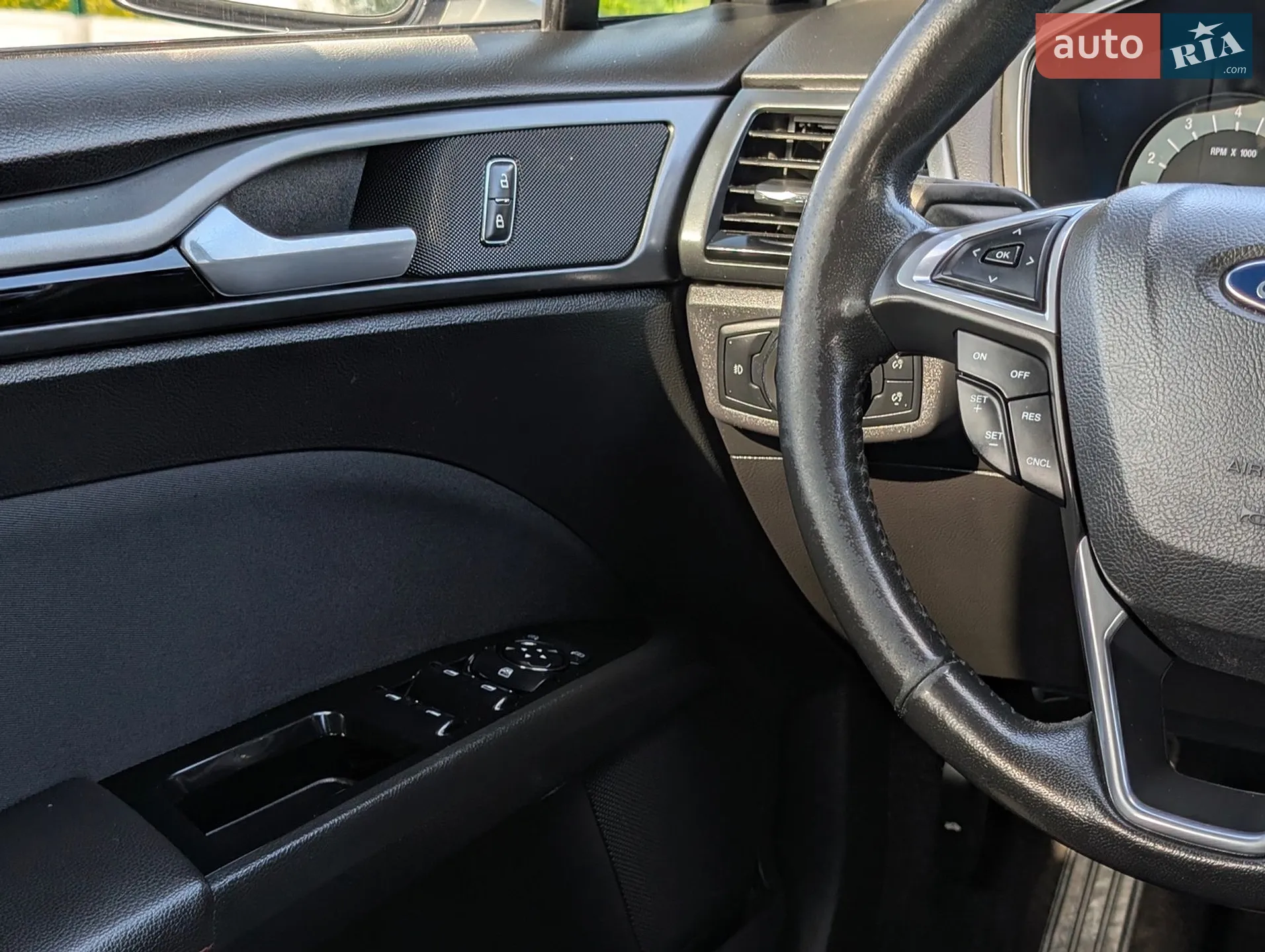 2015 Ford Fusion - мініатюра 33