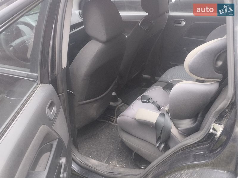 Хетчбек Ford Fusion 2007 в Кропивницькому