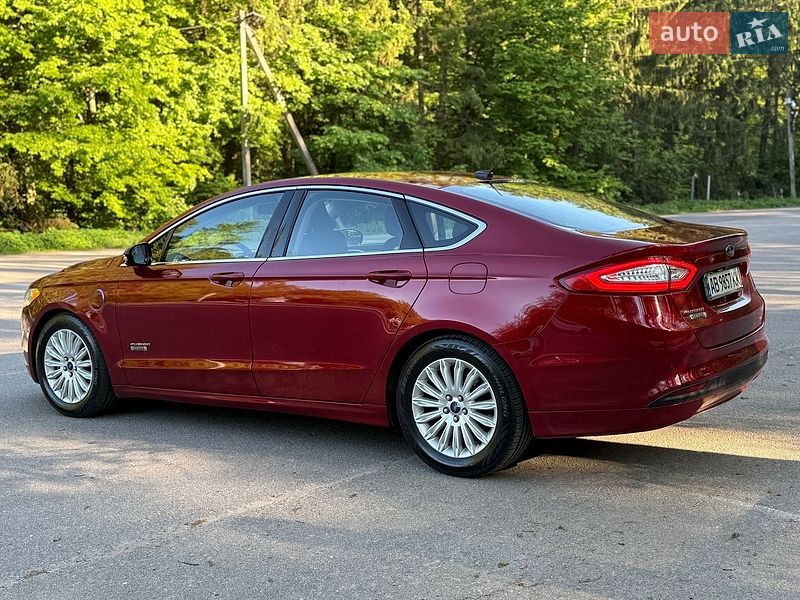 Седан Ford Fusion 2016 в Хмельнике