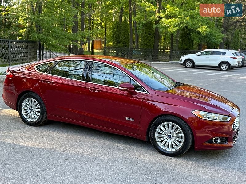 Седан Ford Fusion 2016 в Хмельнике