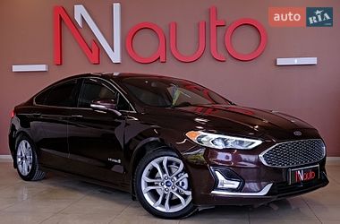 Седан Ford Fusion 2019 в Одесі