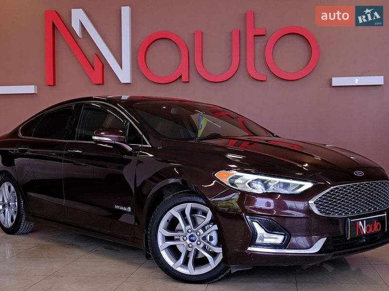Седан Ford Fusion 2019 в Одесі