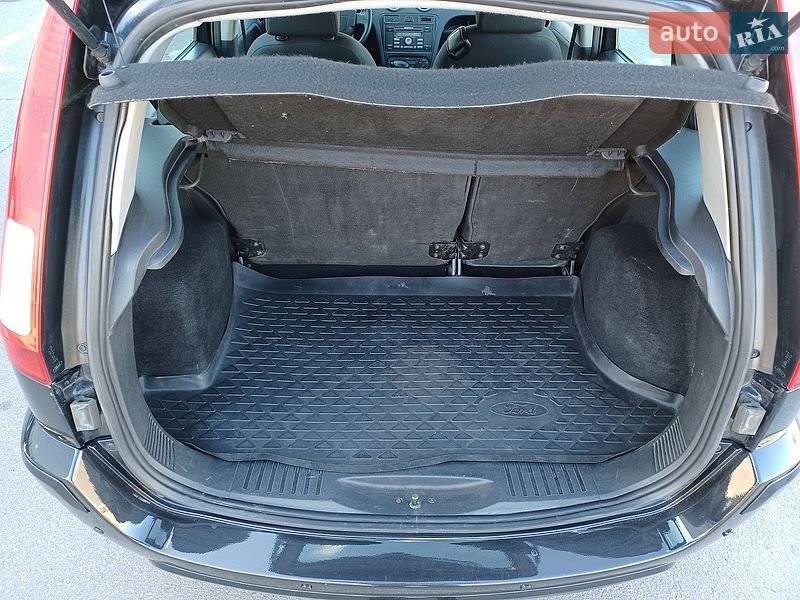 Хетчбек Ford Fusion 2011 в Києві