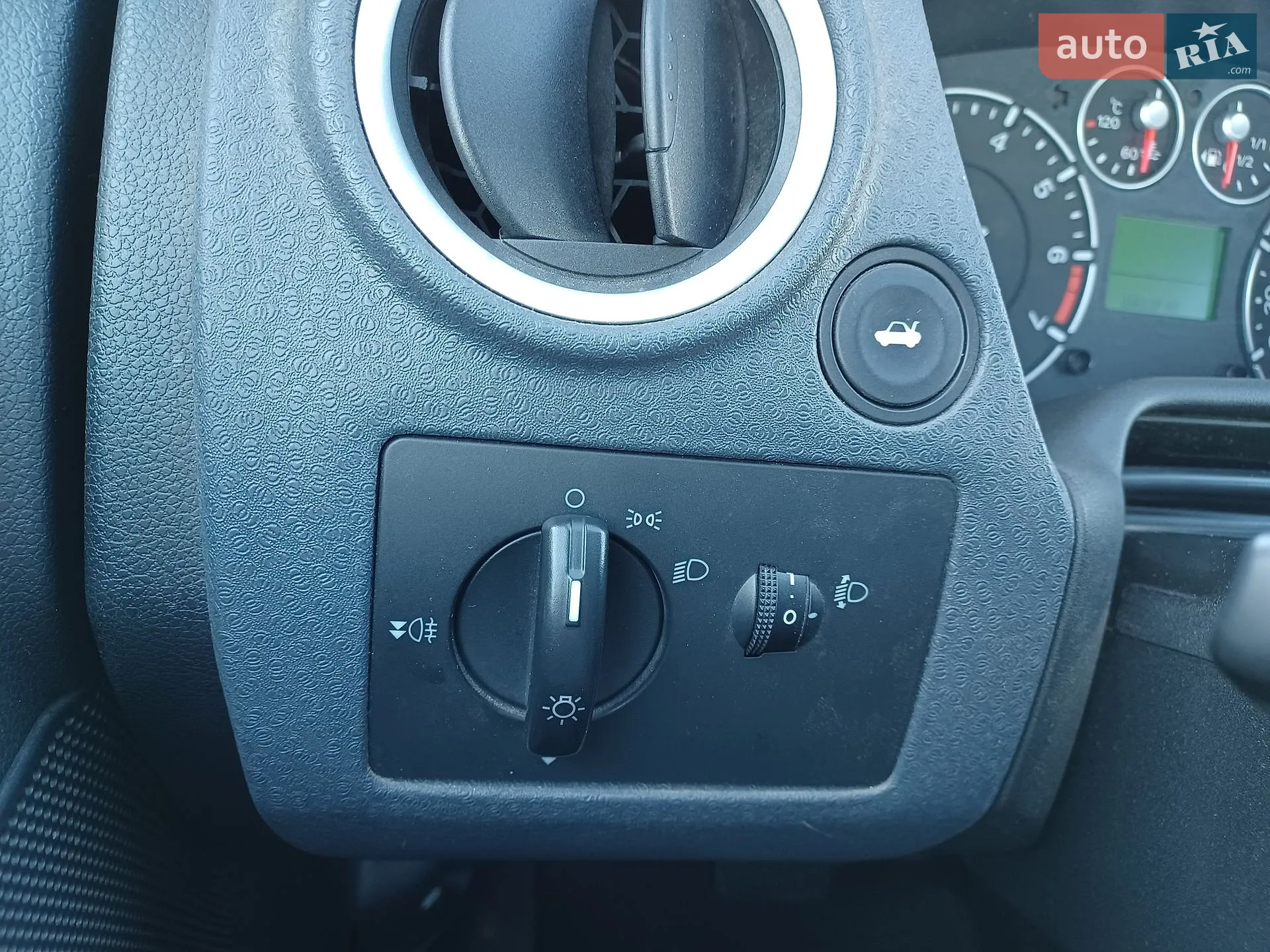 2011 Ford Fusion - мініатюра 20