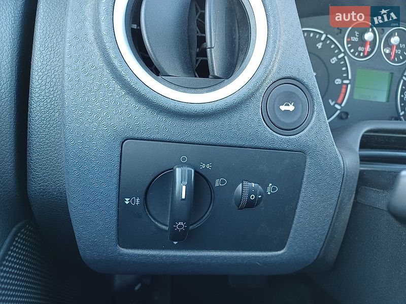 Хетчбек Ford Fusion 2011 в Києві