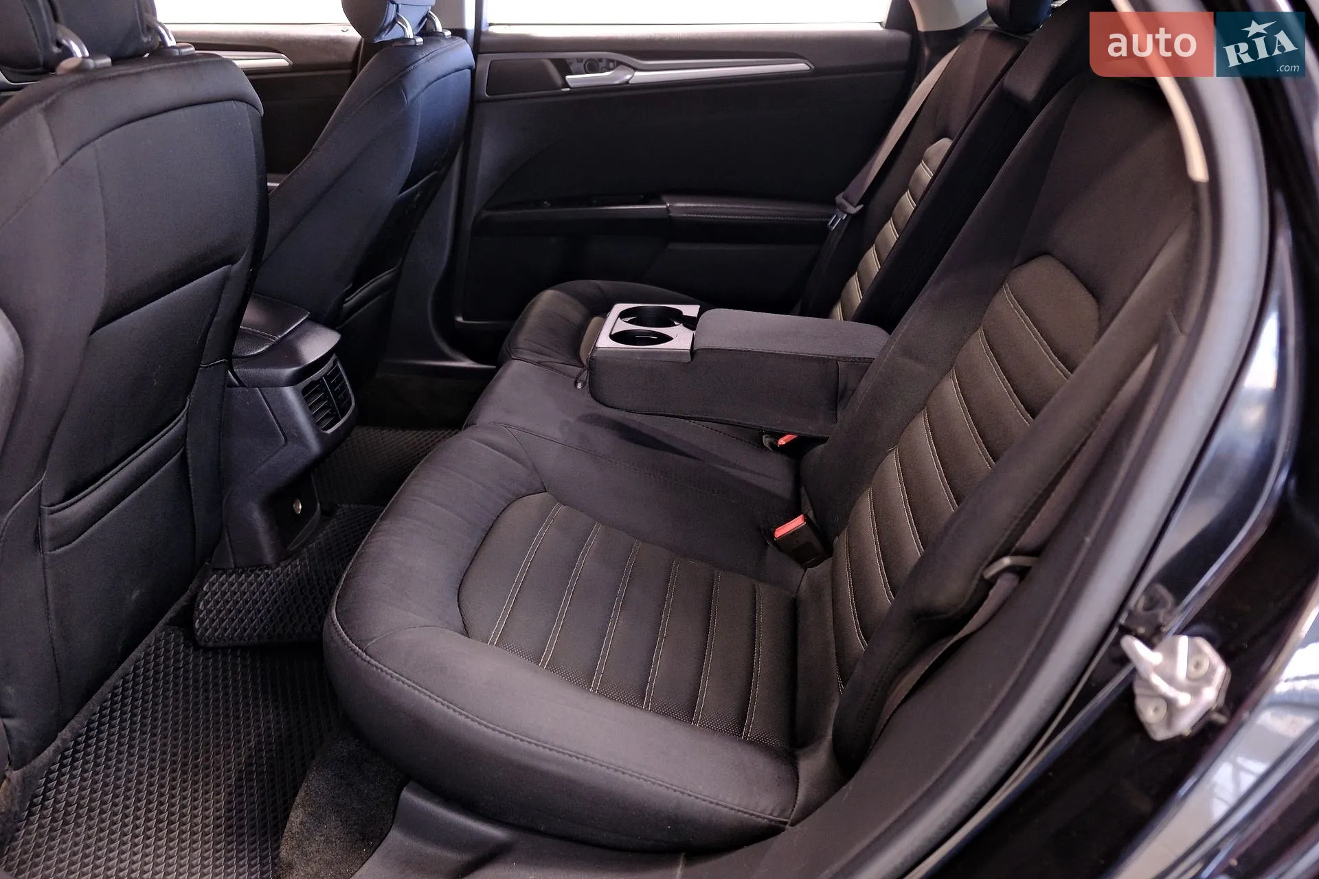 2014 Ford Fusion - мініатюра 27