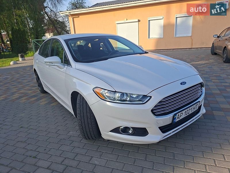 Седан Ford Fusion 2015 в Василькові