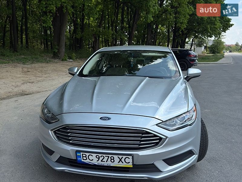Седан Ford Fusion 2017 в Львове