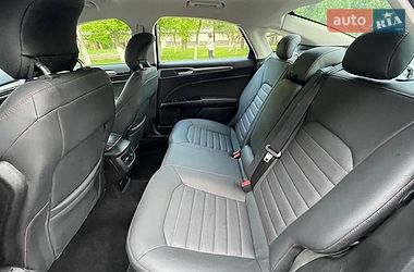 Седан Ford Fusion 2013 в Одесі