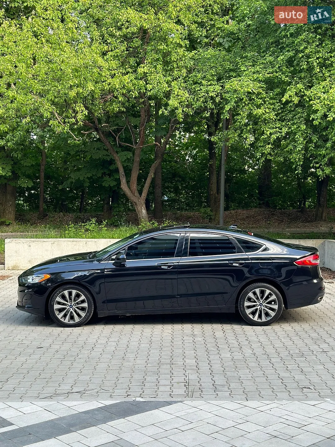2020 Ford Fusion - мініатюра 11