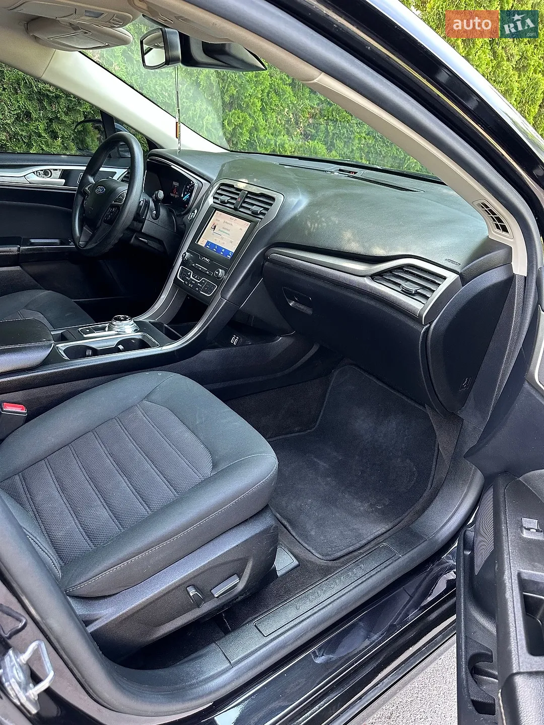 2020 Ford Fusion - мініатюра 26