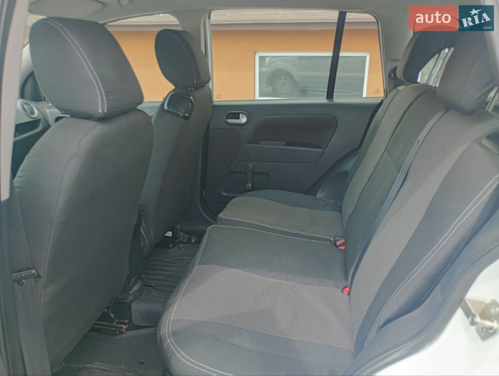 2011 Ford Fusion - мініатюра 13