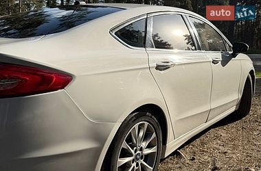 Седан Ford Fusion 2016 в Сумах