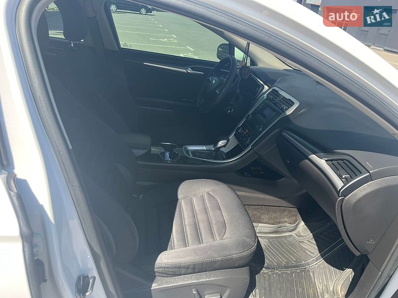 Седан Ford Fusion 2014 в Виннице