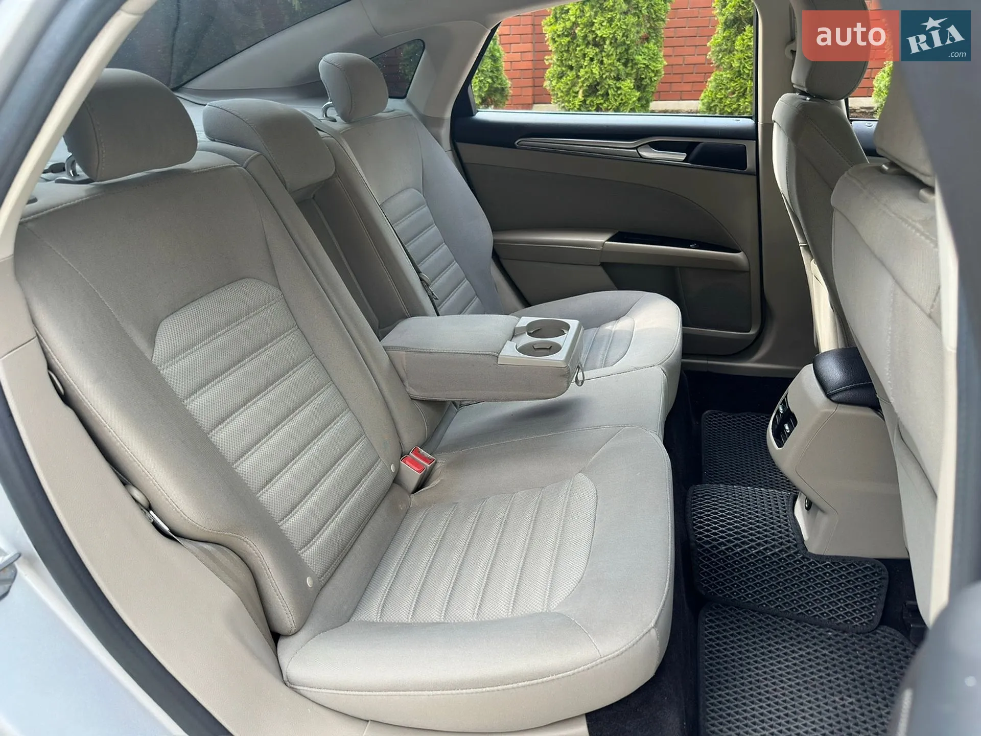 2016 Ford Fusion - мініатюра 10
