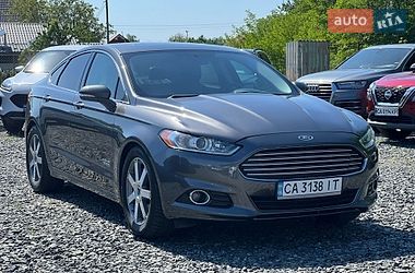 Седан Ford Fusion 2015 в Умани