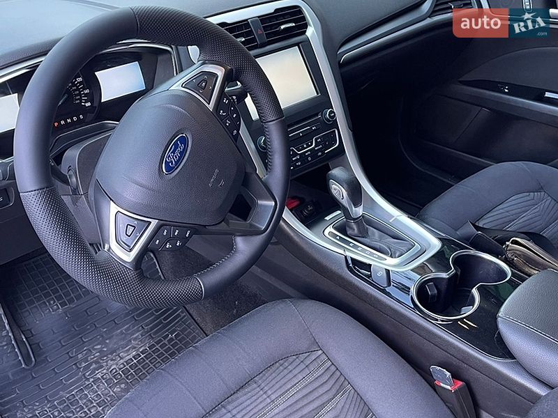 Седан Ford Fusion 2016 в Полтаве