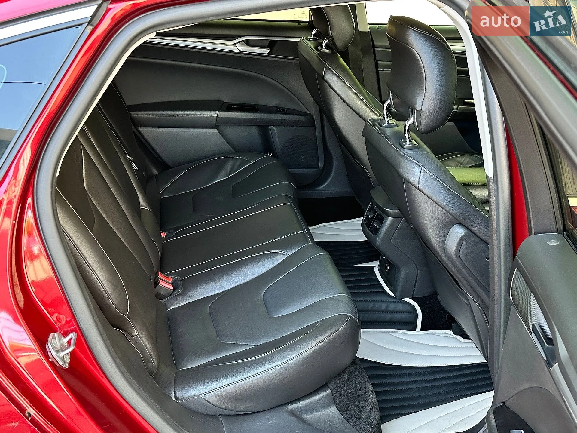 2014 Ford Fusion - мініатюра 38