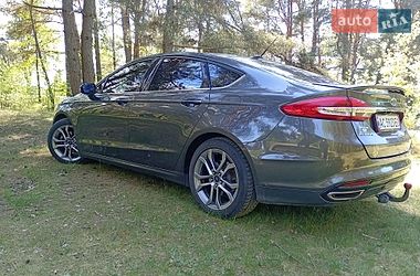 Седан Ford Fusion 2017 в Шацке