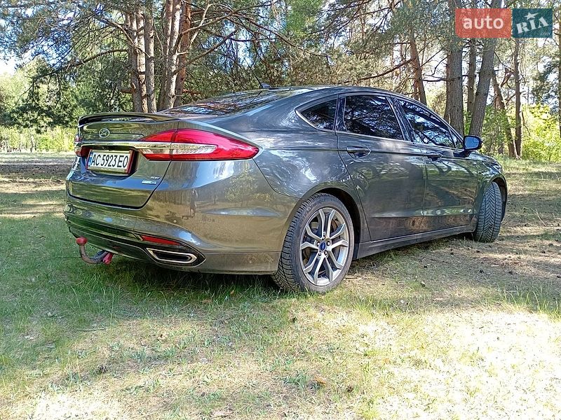 Седан Ford Fusion 2017 в Шацке