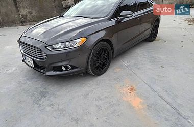 Седан Ford Fusion 2016 в Ровно