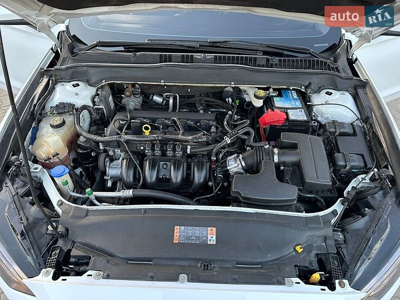 Седан Ford Fusion 2016 в Снятині