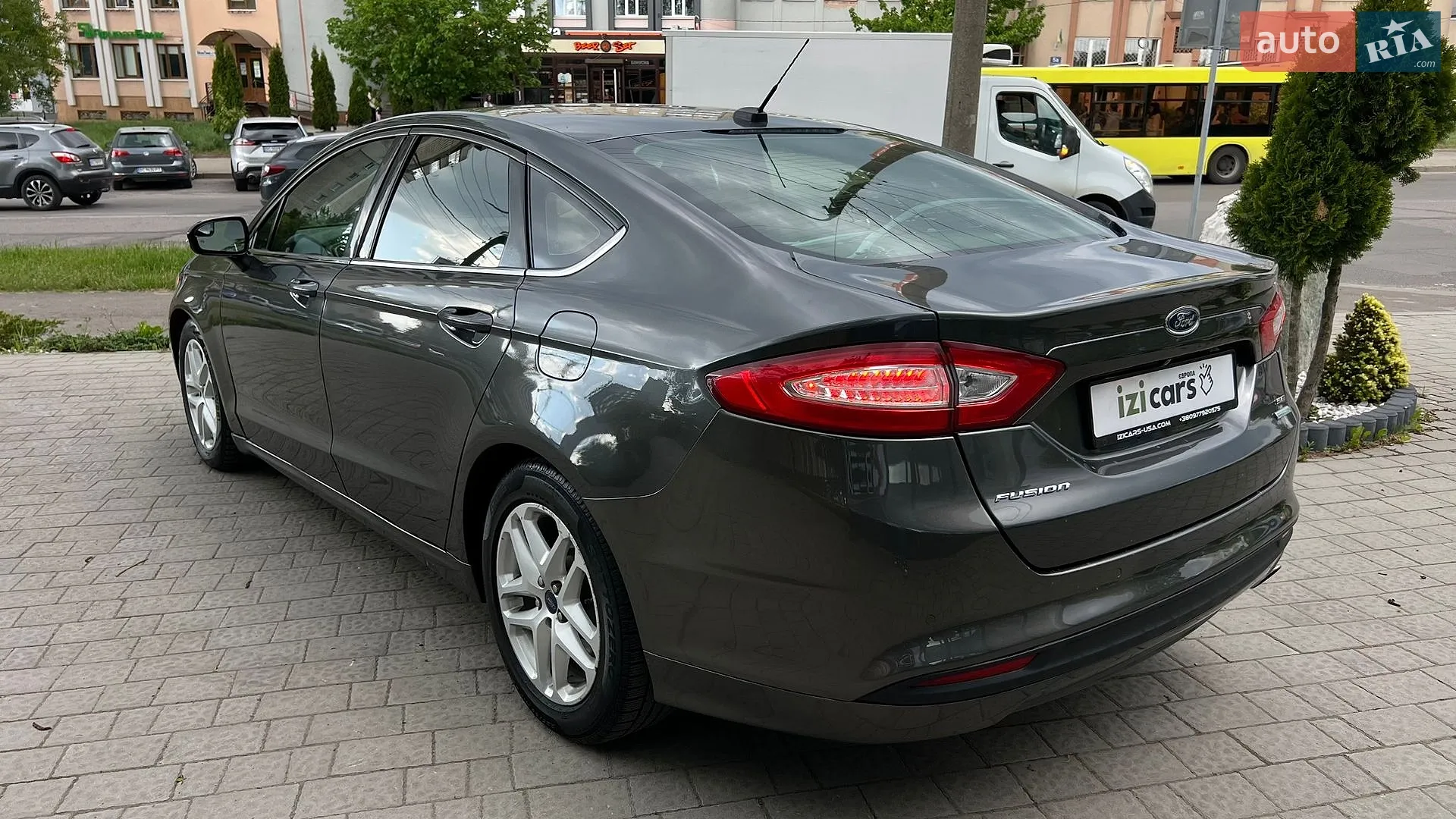 2016 Ford Fusion - мініатюра 5