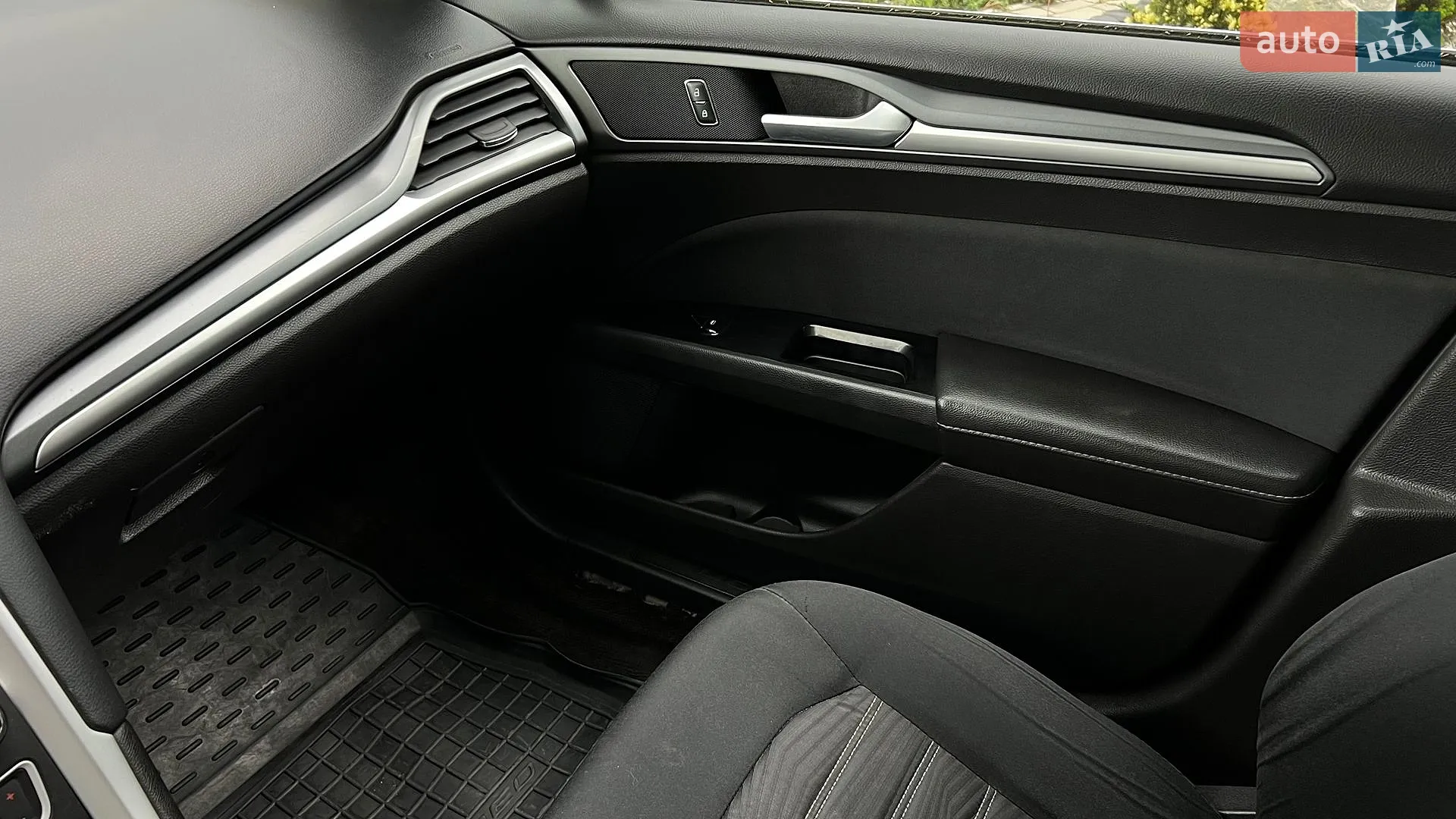 2016 Ford Fusion - мініатюра 13