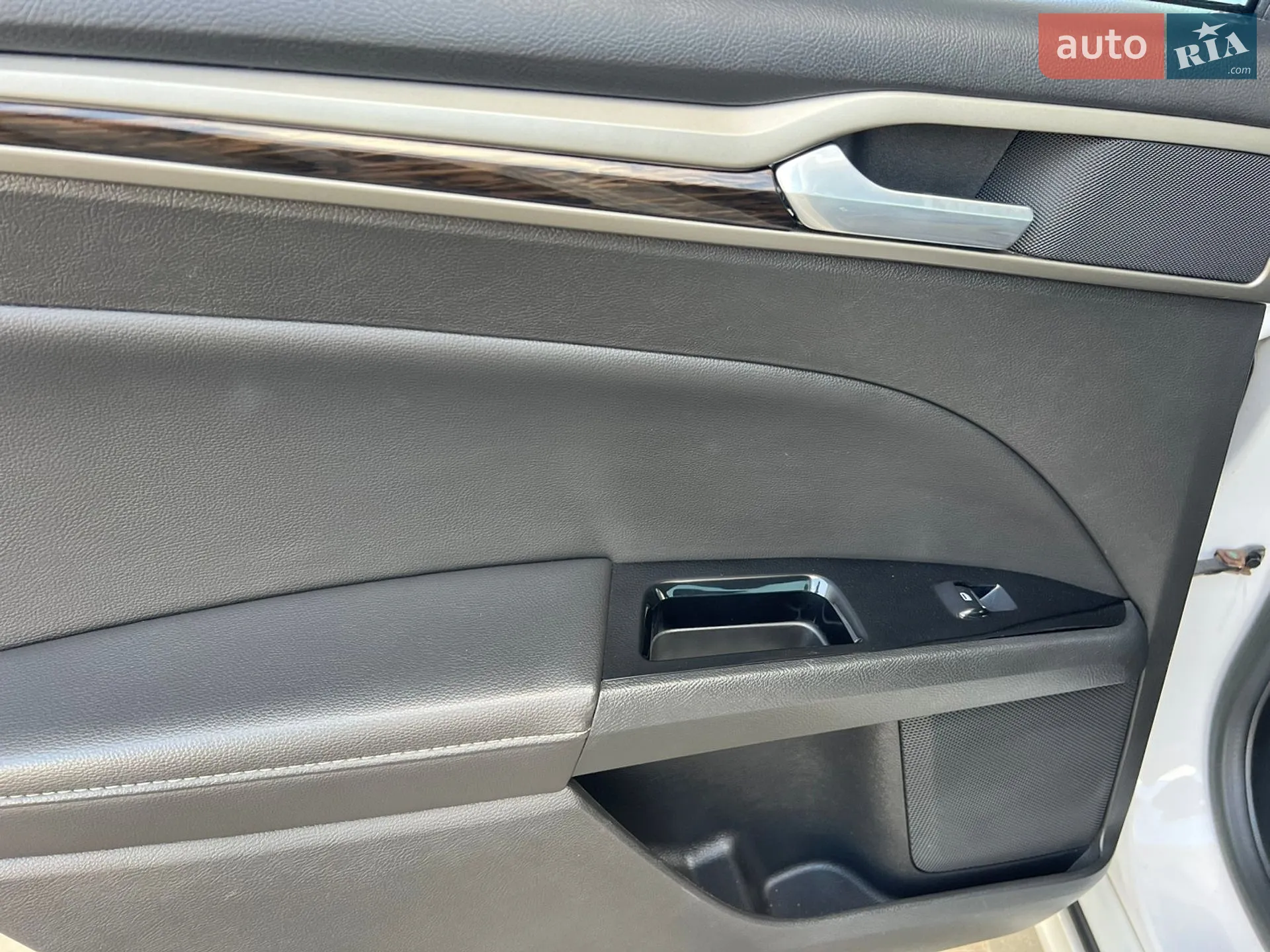 2013 Ford Fusion - мініатюра 21