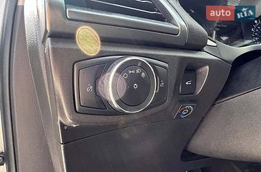 Седан Ford Fusion 2015 в Львові