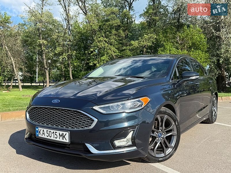 Седан Ford Fusion 2019 в Києві