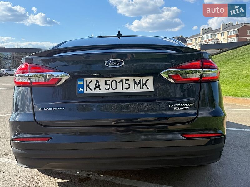 Седан Ford Fusion 2019 в Києві