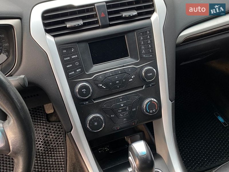 Седан Ford Fusion 2015 в Сумах