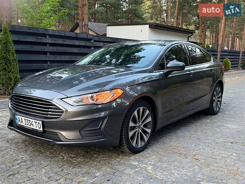 Седан Ford Fusion 2018 в Києві