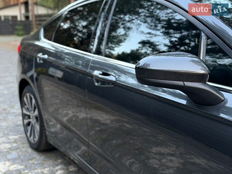 Седан Ford Fusion 2018 в Києві