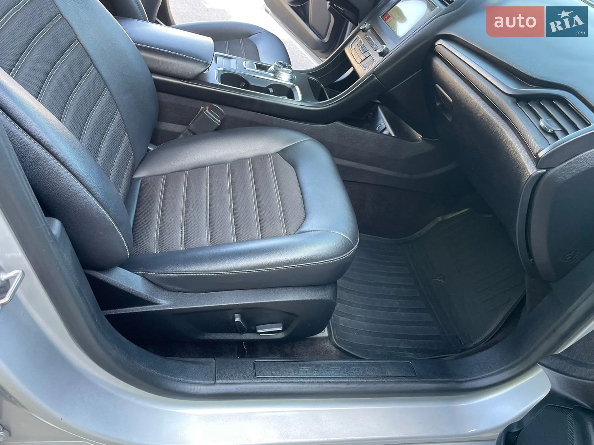 2018 Ford Fusion - мініатюра 35