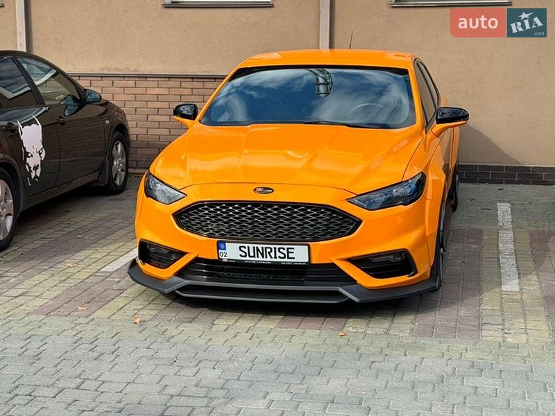 Седан Ford Fusion 2016 в Вінниці
