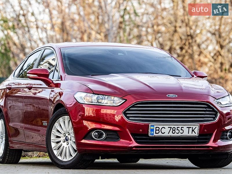 Седан Ford Fusion 2015 в Львові