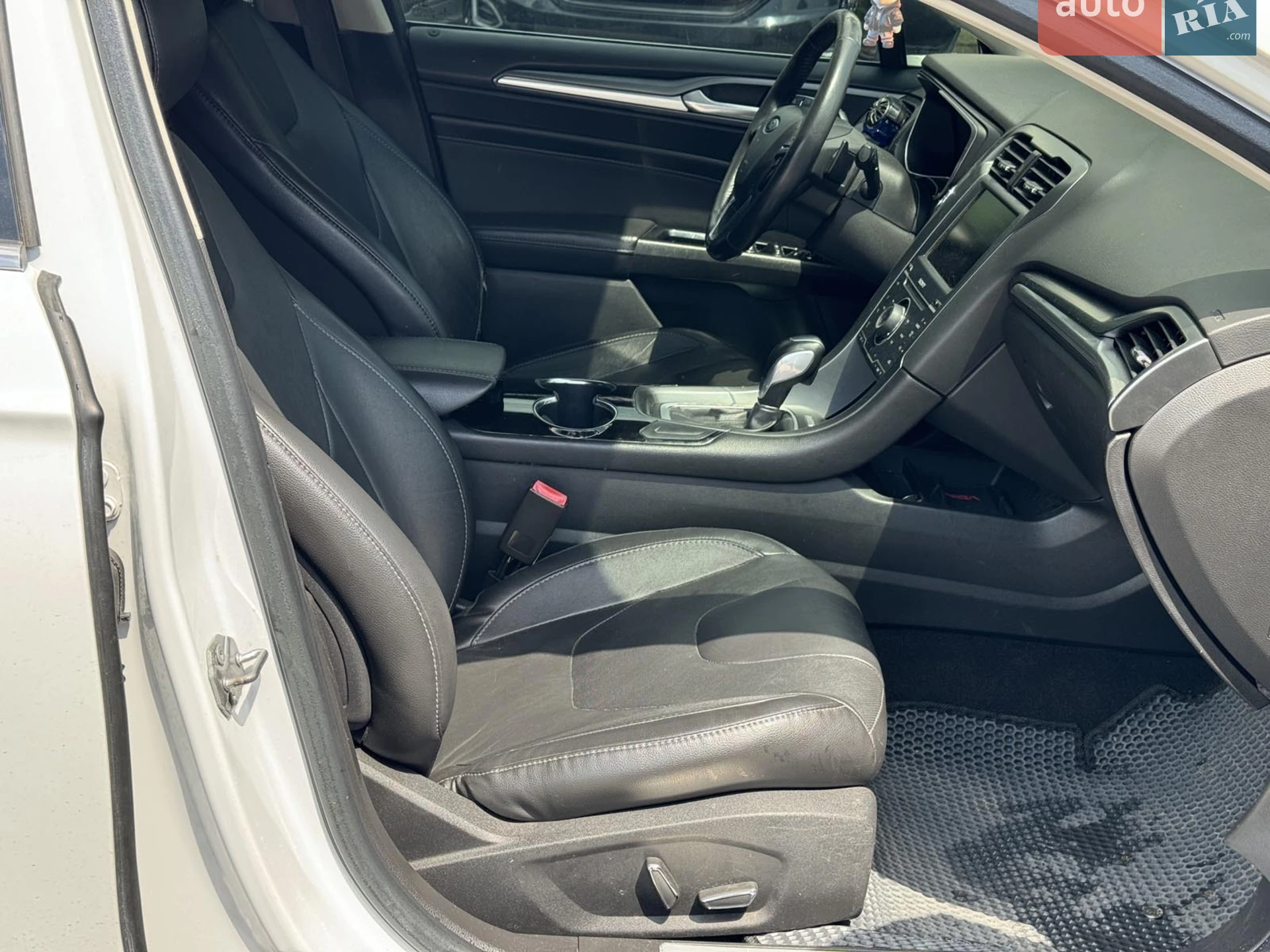 2014 Ford Fusion - мініатюра 25