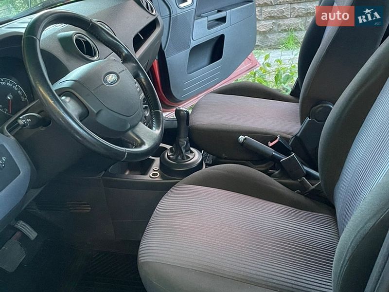 Хэтчбек Ford Fusion 2008 в Днепре фото 7 Хэтчбек Ford Fusion 2008 в Днепре