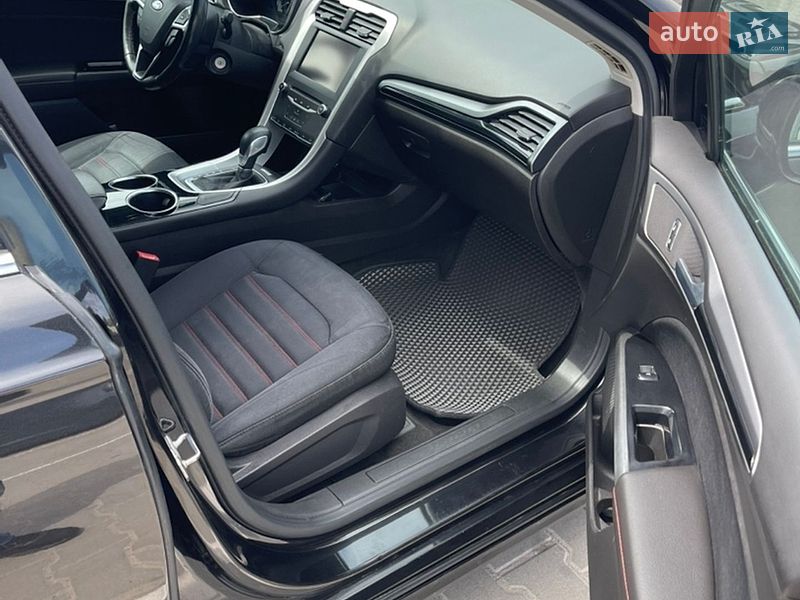 Седан Ford Fusion 2012 в Тернополе