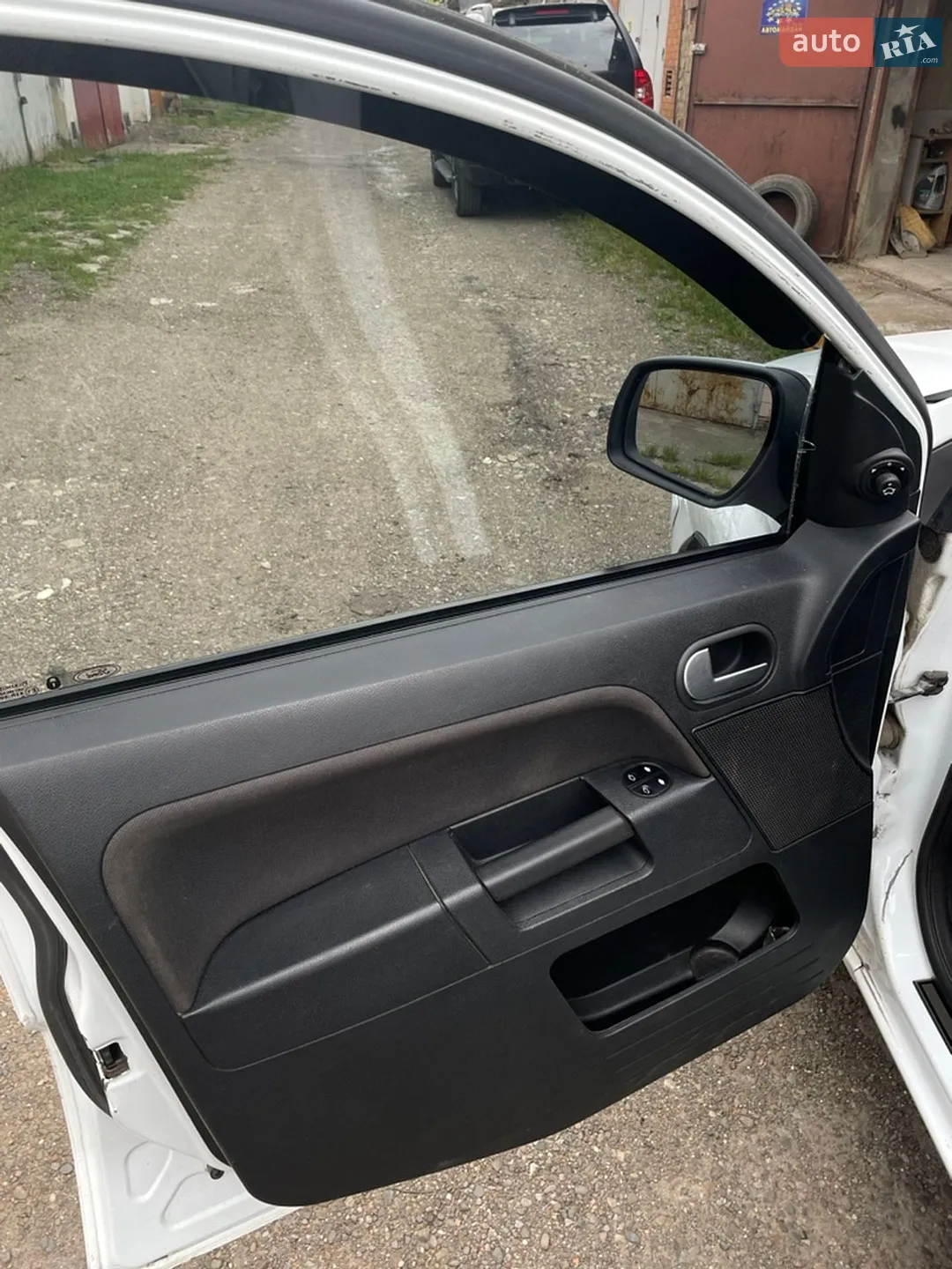 2011 Ford Fusion - мініатюра 31