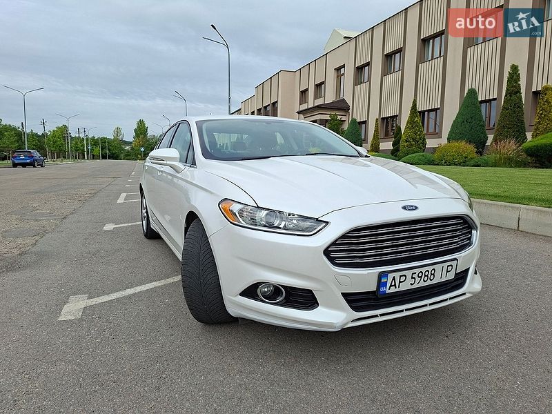 Седан Ford Fusion 2015 в Запоріжжі