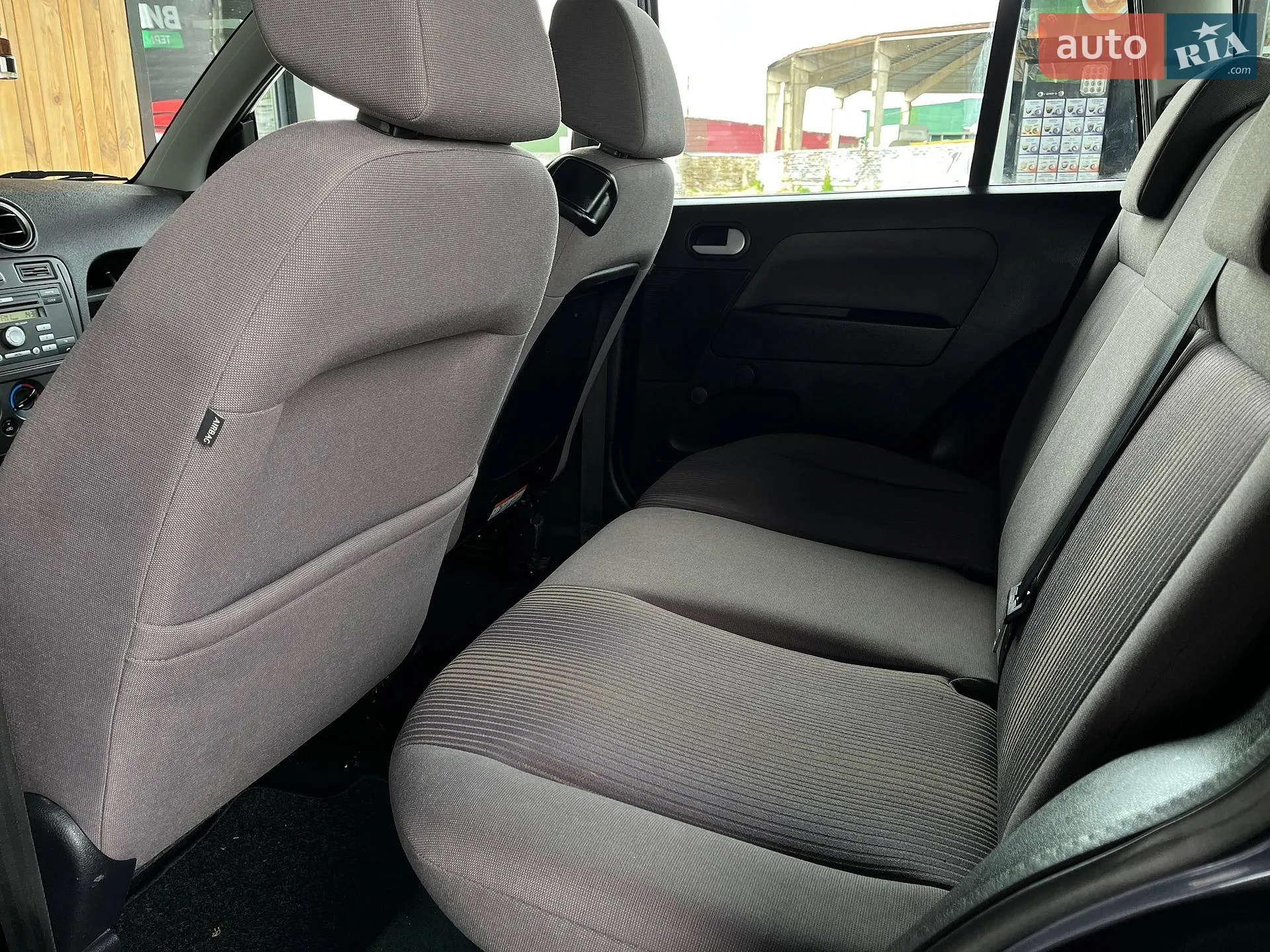 2010 Ford Fusion - мініатюра 47