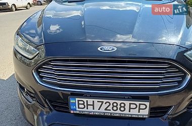 Седан Ford Fusion 2013 в Одесі