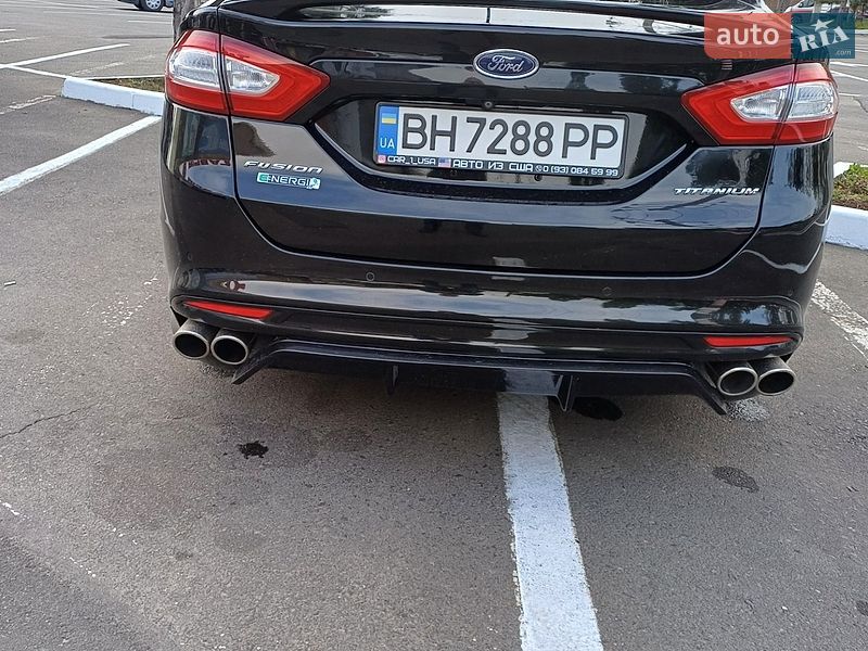 Седан Ford Fusion 2013 в Одесі